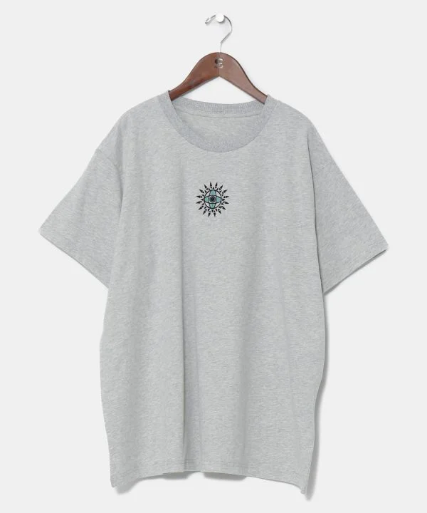 AMINA x YOSUKE Hamsa Tee - L