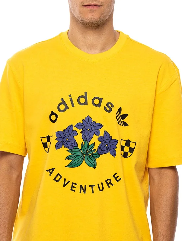 ADVENTURE GRAPHIC T-SHIRT IN YELLOW