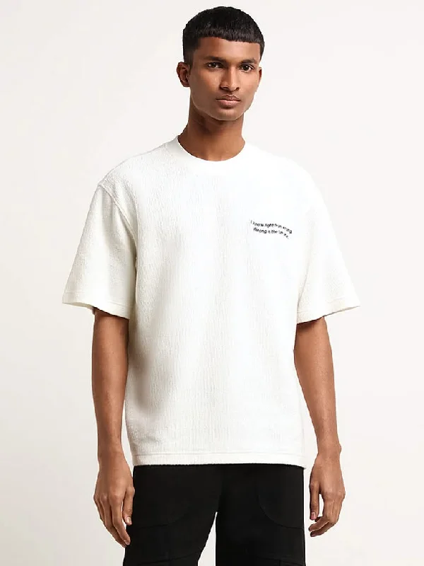 Nuon Off-White Cotton Relaxed Fit Embroidered T-Shirt